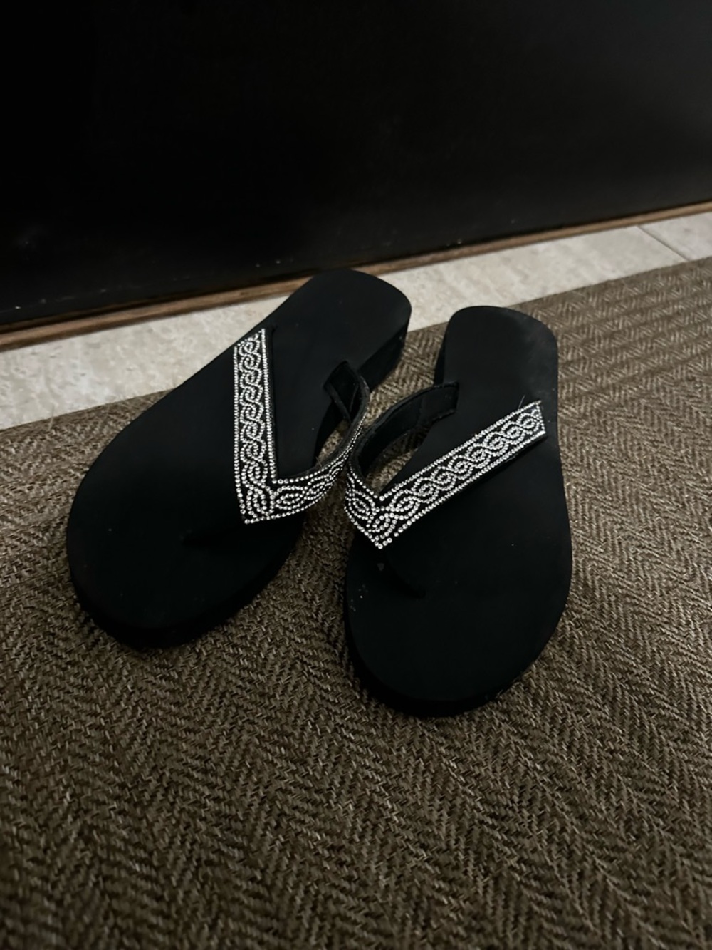 Black Beaded Women's Flip Flop Sandals